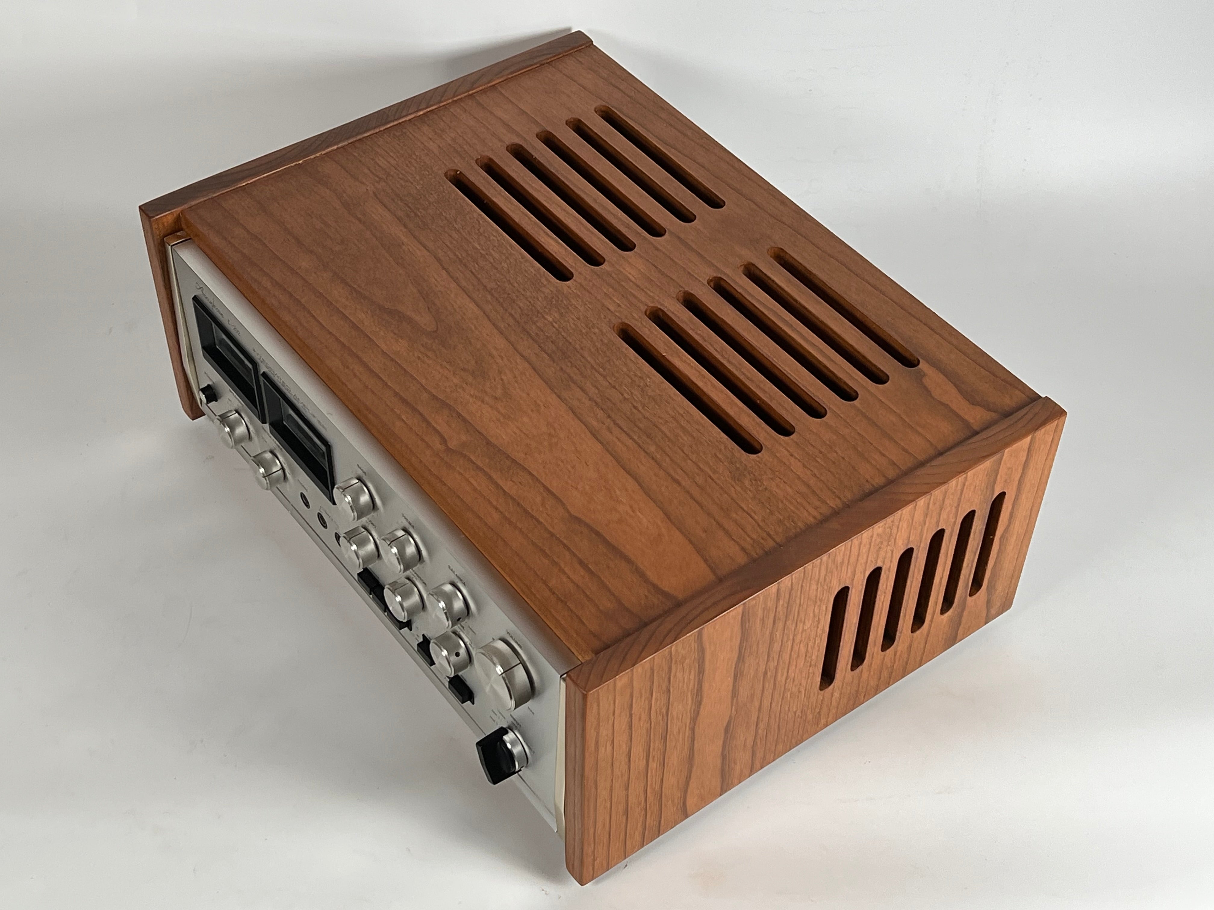 Accuphase E-202 Case