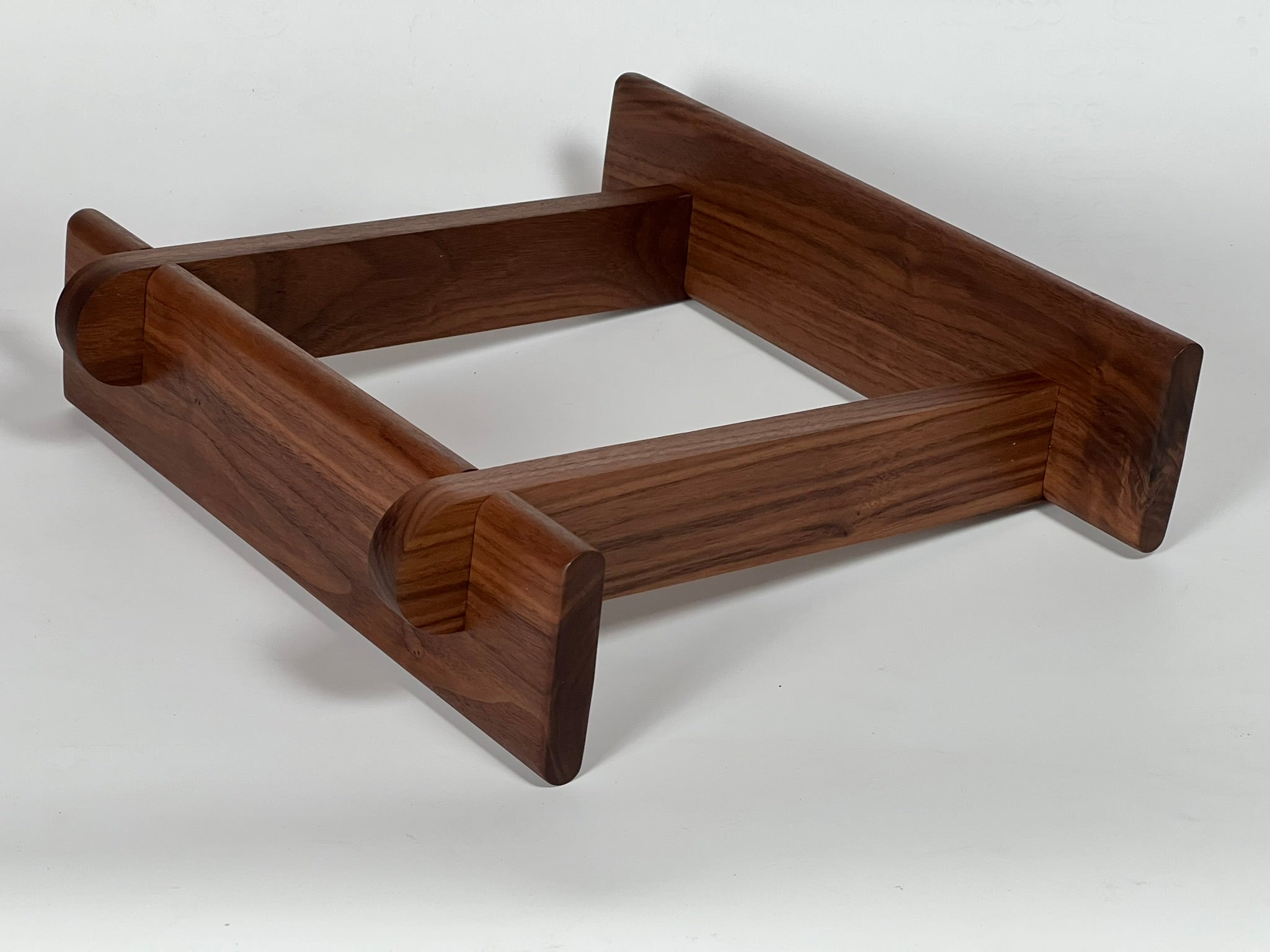 Model 1 Speaker Stands - Sizes 14" Wide and Under