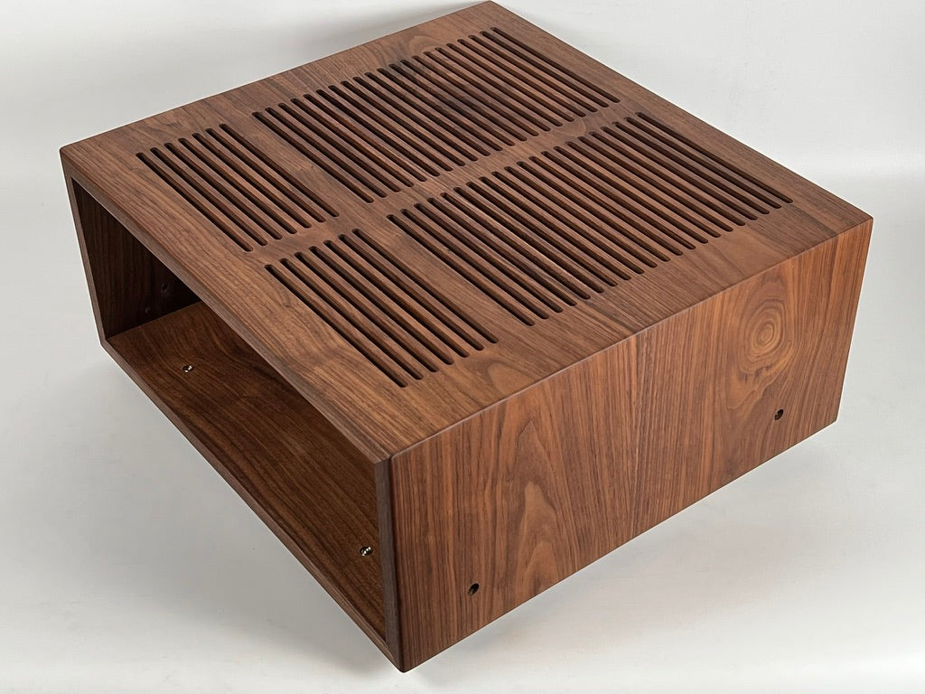McIntosh MC7205 Amplifier Case - L84 Replacement (MA6800, MA6850, MC300, MC7104, MC7106, MC7108, MC 7205, C39, MX130, MX132, MX134 and CR12)