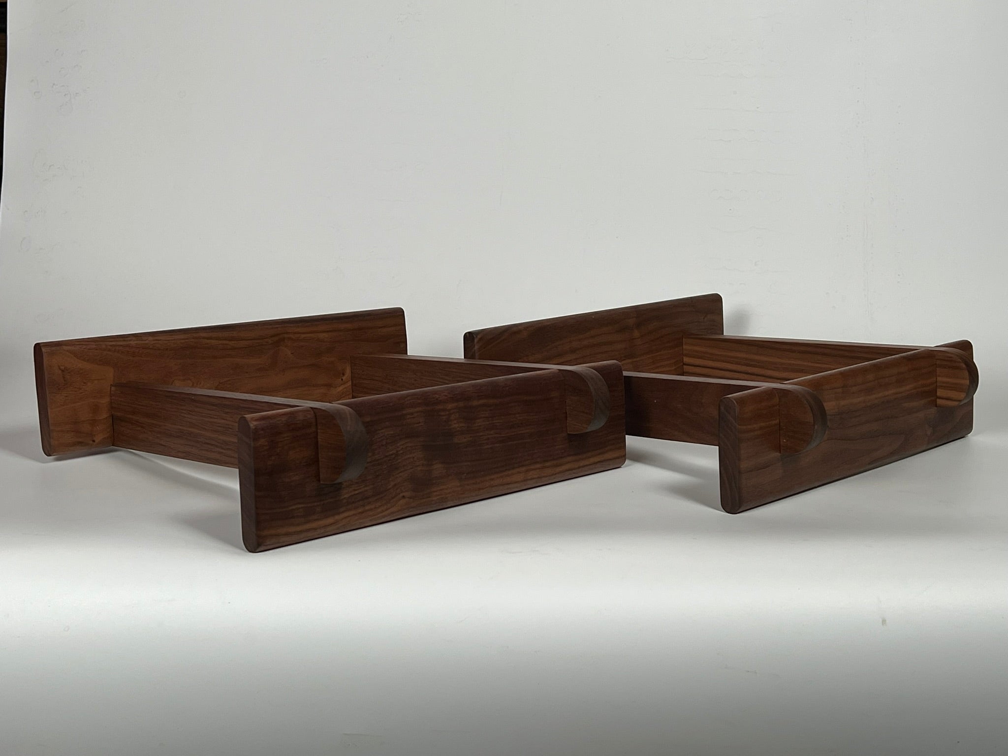 Model 1 Speaker Stands - Sizes 14" Wide and Under