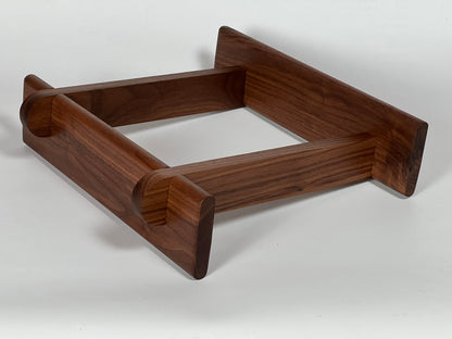 Model 1 Speaker Stands - Sizes 14" Wide and Under