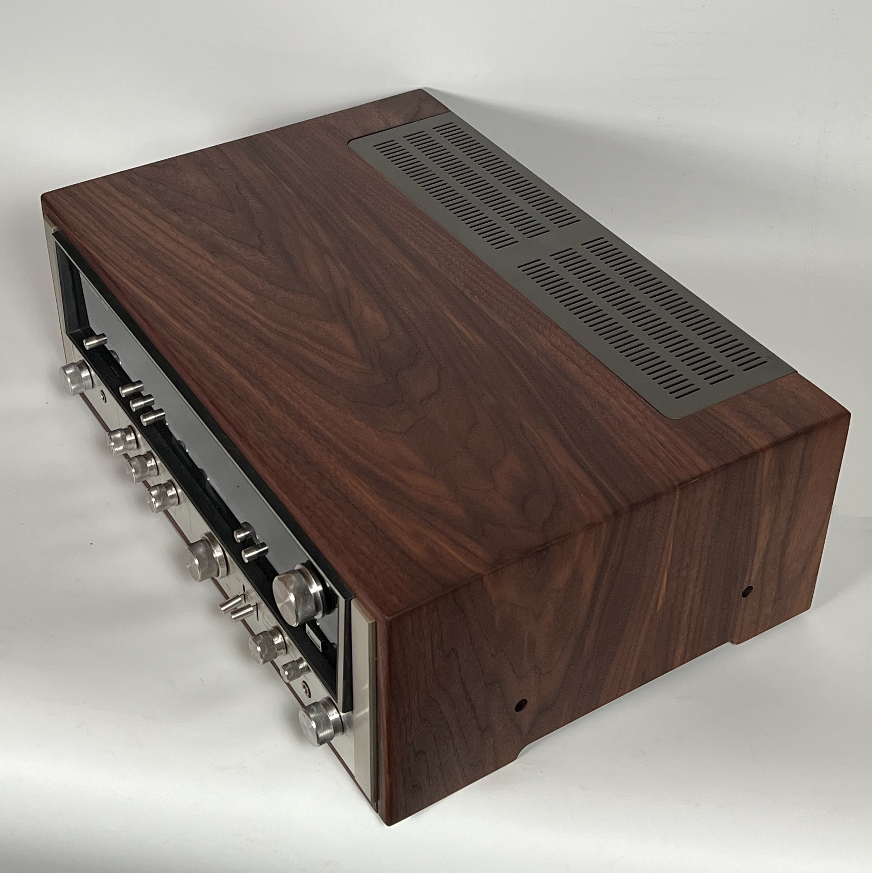 Sansui 8080 / 9090 Receiver Case
